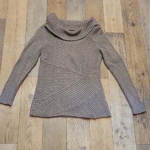 White House Black Market Gray Cowl Neck Sweater with Modern Ribbed Design